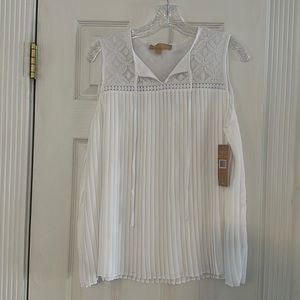 Hope & Harlow Sleeveless White Blouse